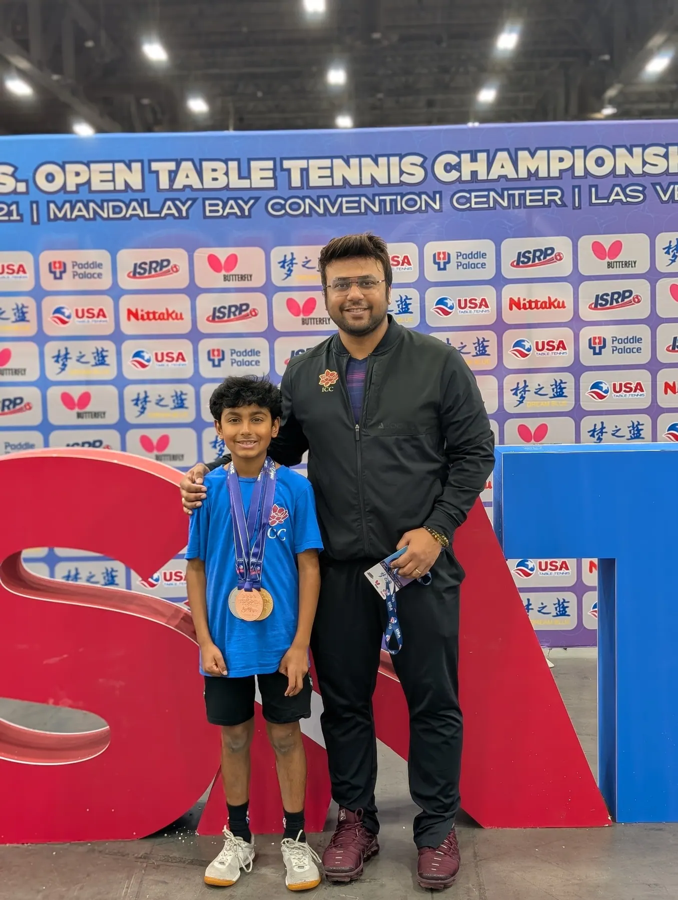 Aadhav Madhuvanesh with his bronze medal beside Subham Kundu at the 2021 US Open Table Tennis Championships, Mandalay Bay, Las Vegas